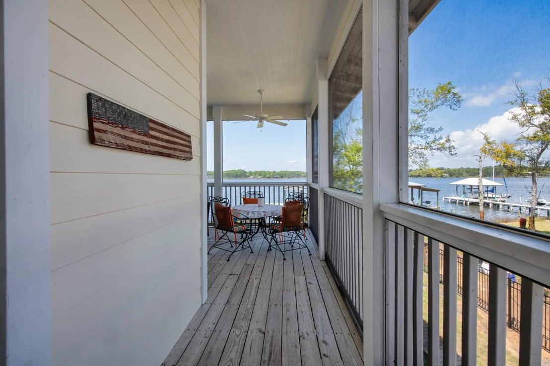 Photo of 1422 Lagrange Road