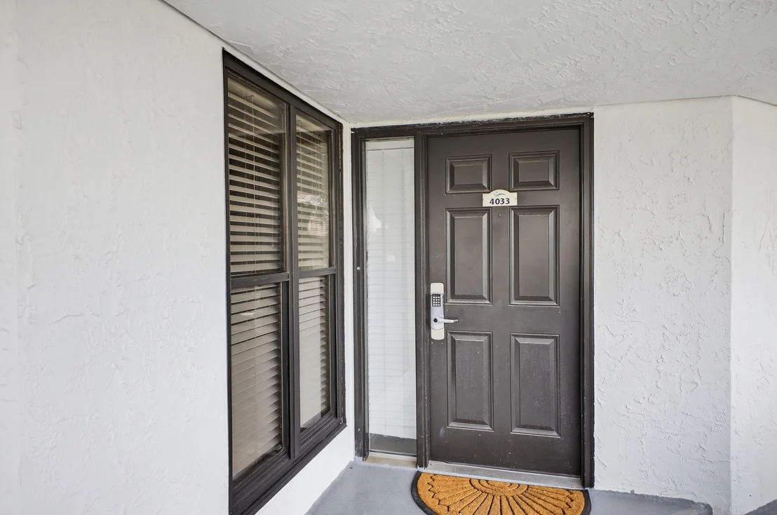 Photo of Unit 4033 at 4033 Beachside One Drive