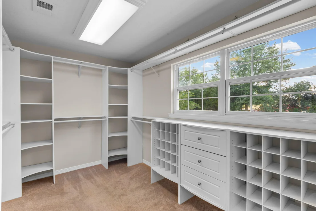 Photo of 5 Maple Avenue