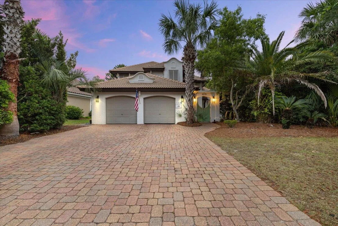 Photo of 4639 Paradise Isle