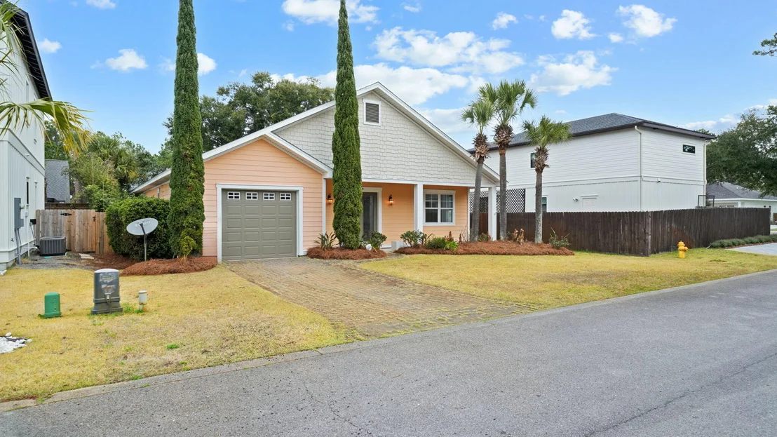 Photo of 134 Rivercrest Circle
