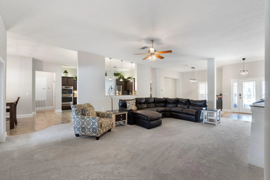 Photo of 2365 Crescent Road
