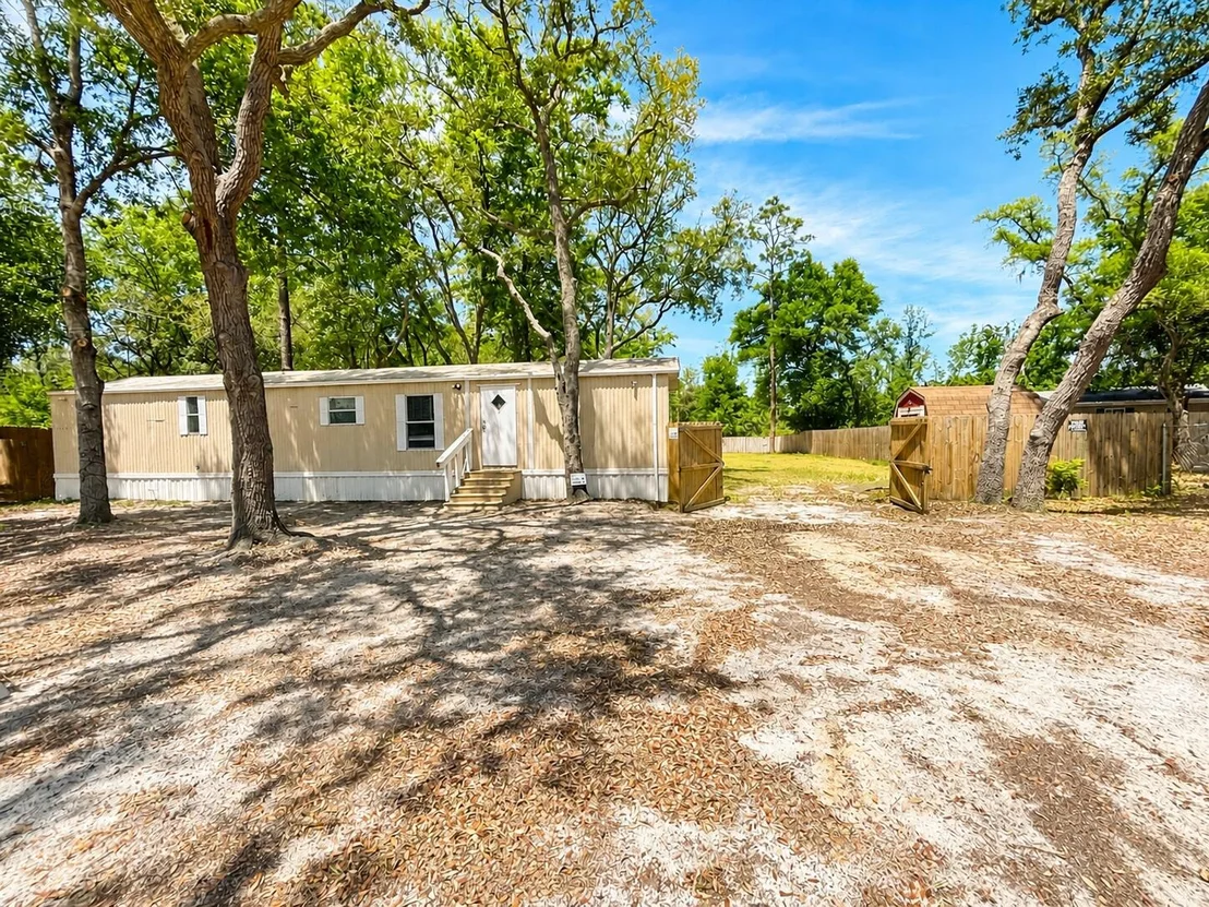 Photo of 1143 4Th Circle