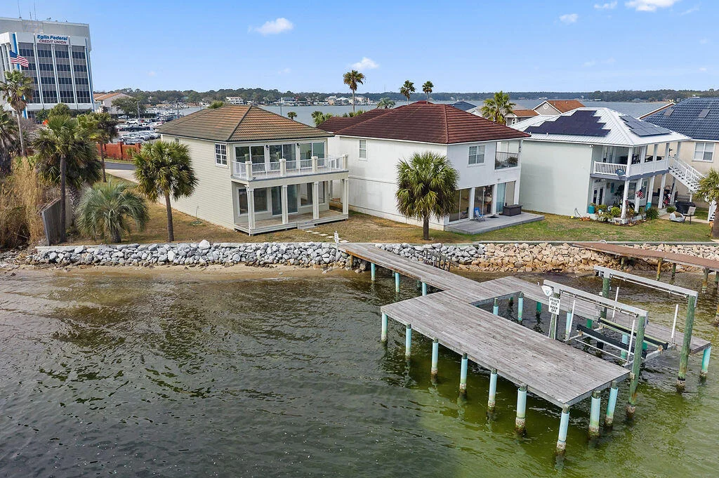 Photo of 901 Lighthouse Road