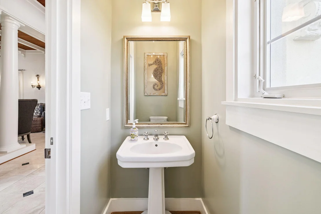 Photo of 152 White Cliffs Boulevard