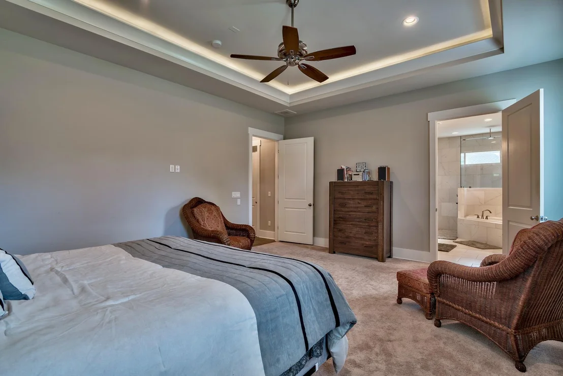Photo of 989 Forest Shore Drive