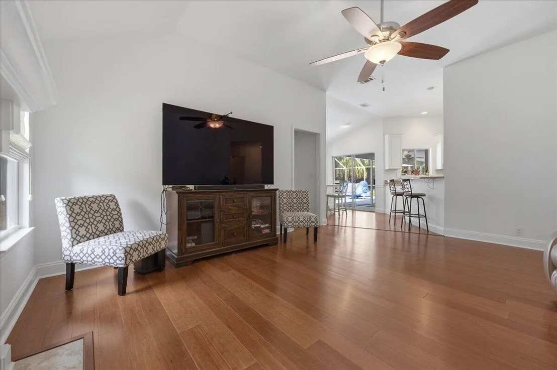 Photo of 4034 Bond Circle