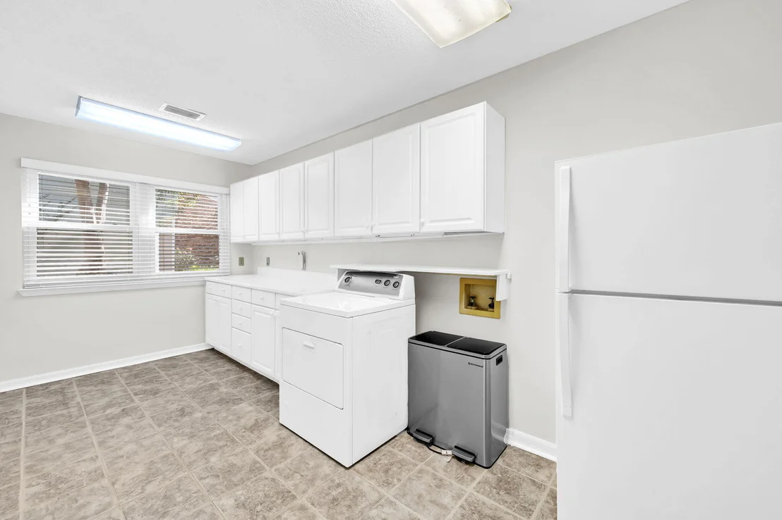 Photo of 2319 Canal Drive