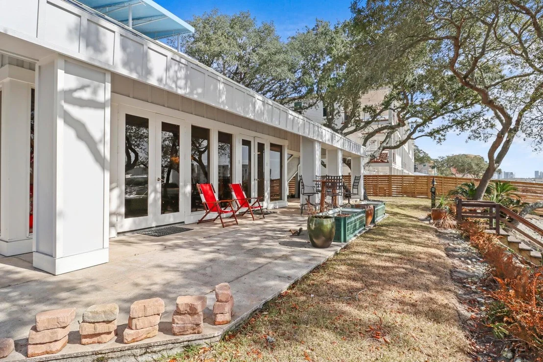 Photo of 708 Harbor Boulevard