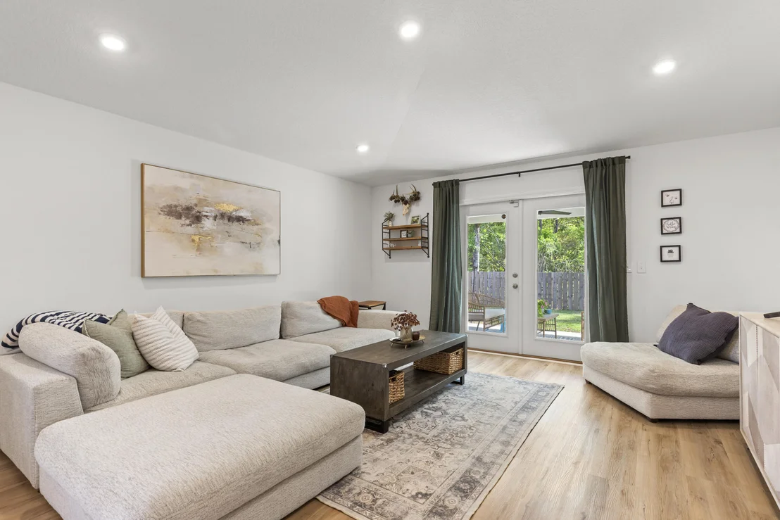 Photo of 740 Riverwalk Circle