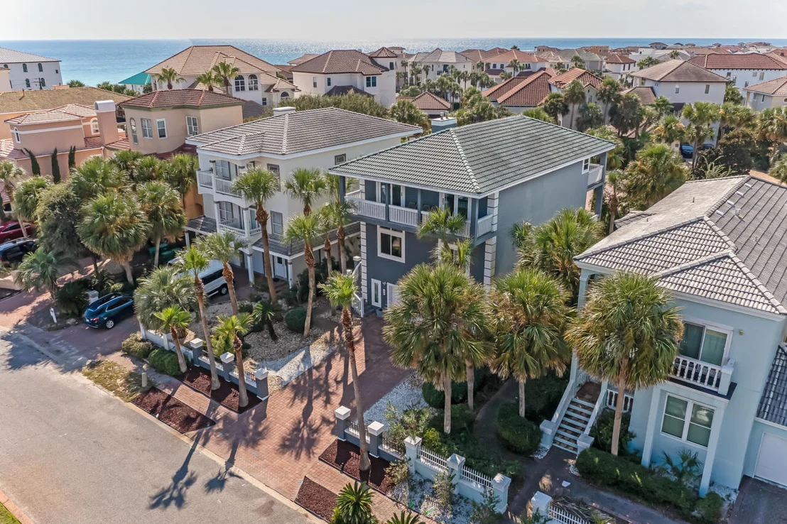 Photo of 48 Terra Cotta Way