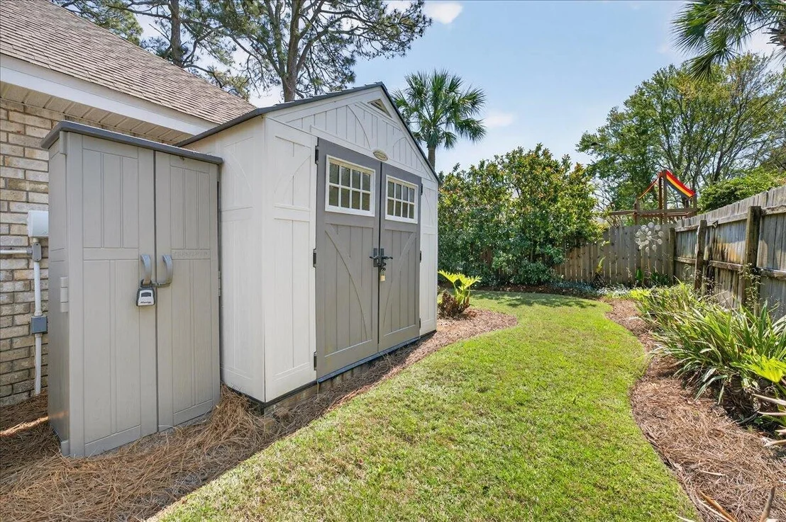 Photo of 627 Bayshore Drive
