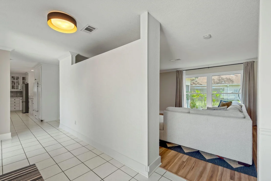 Photo of 901 Valparaiso Boulevard