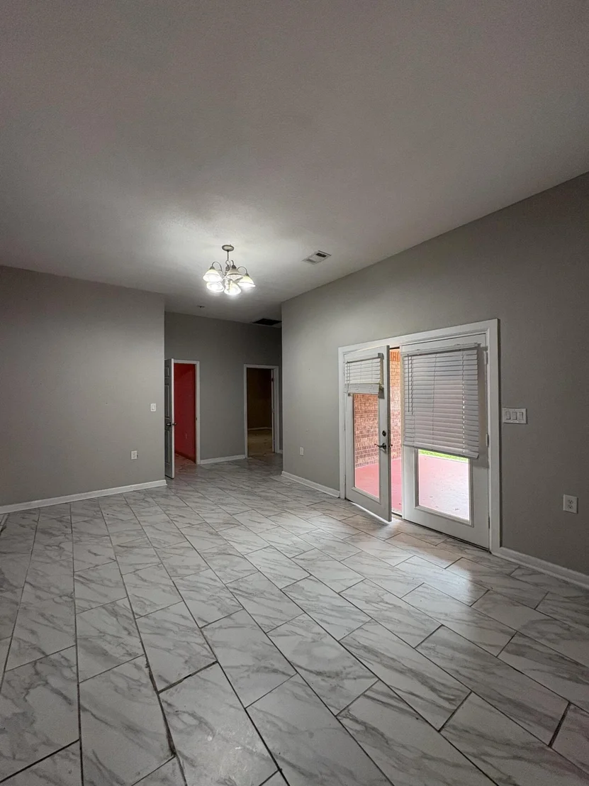 Photo of 656 Sloan Circle