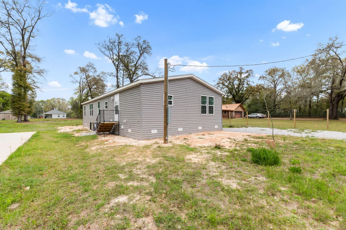 Photo of 910 N Lloyd Street