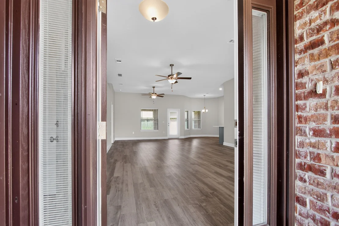 Photo of 5823 Crestlake Drive