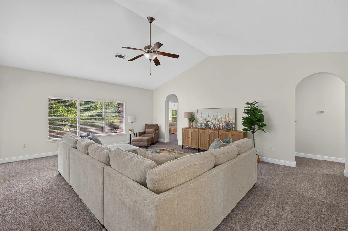 Photo of 143 Crab Apple Avenue