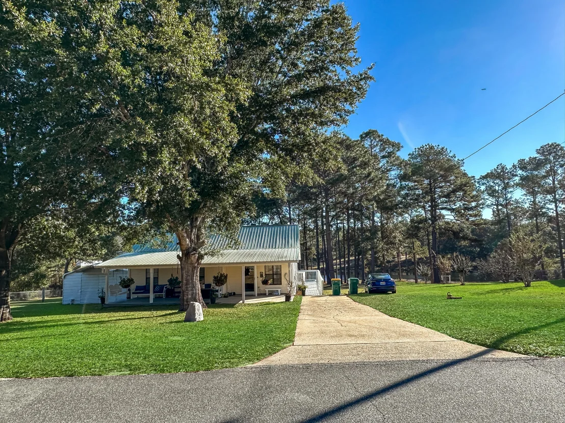 Photo of 112 Windsor Drive
