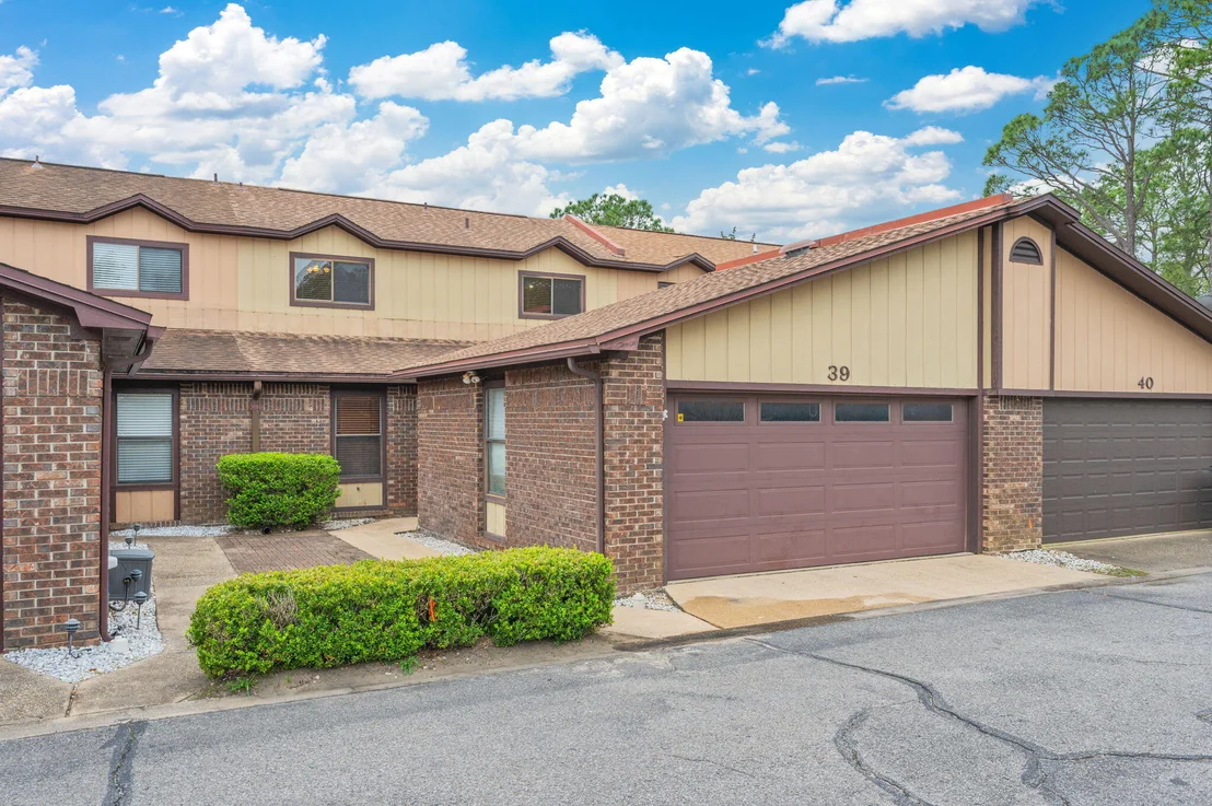 Photo of 39 Hidden Cove Circle