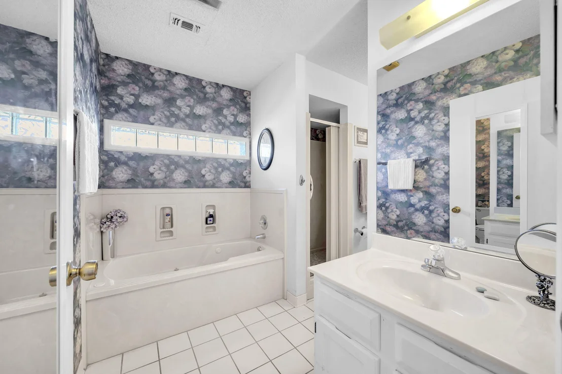 Photo of 630 Sailboat Drive