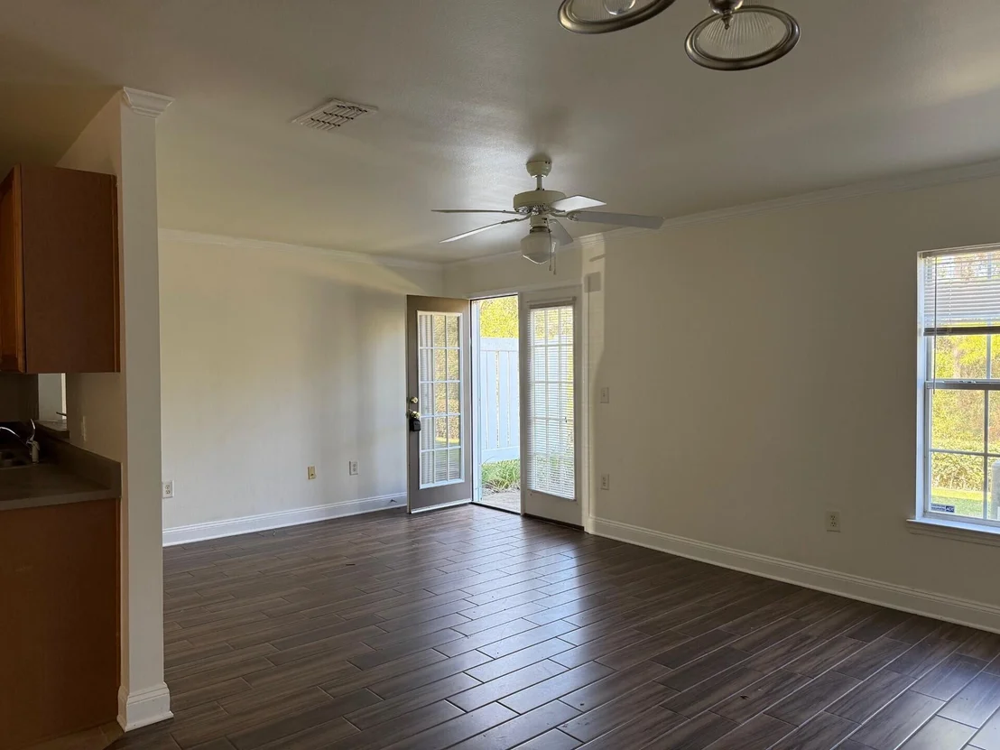 Photo of 507 Wingspan Way