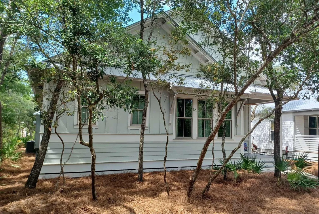 Photo of 117 Devlieg Avenue