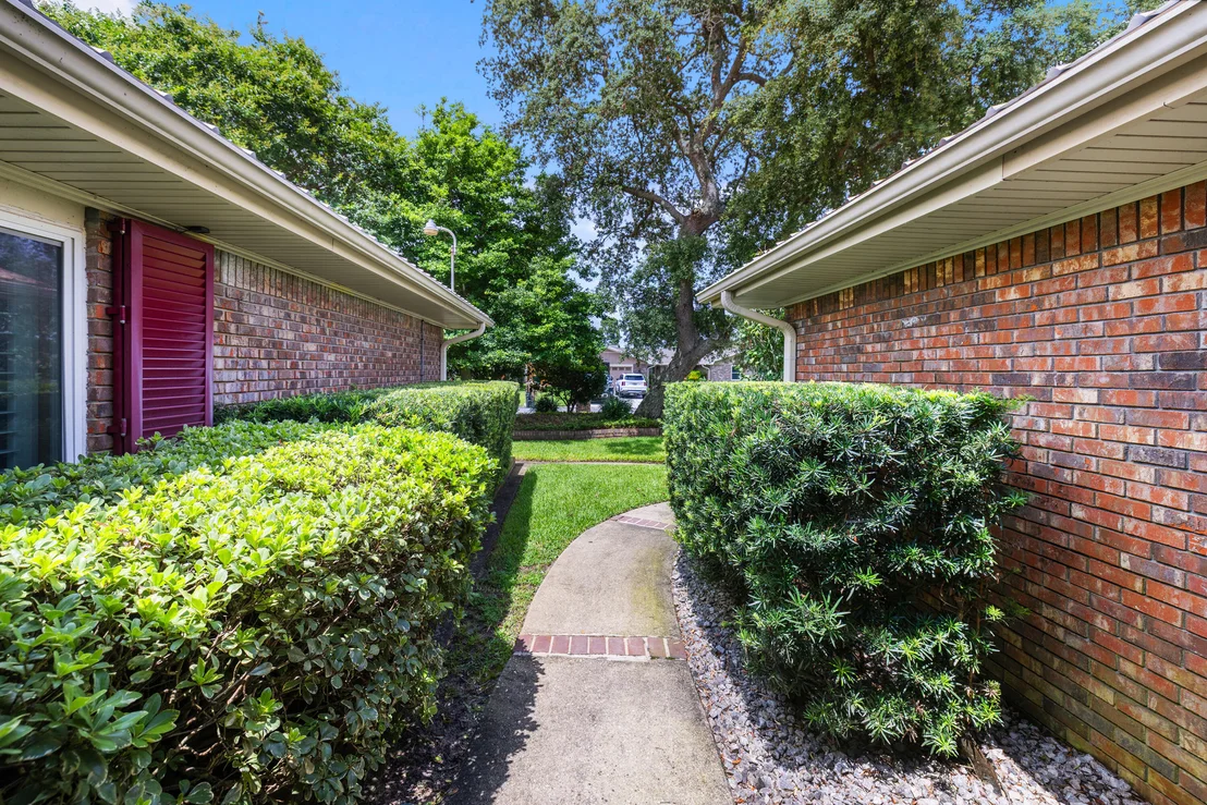 Photo of 21 Pebble Beach Drive