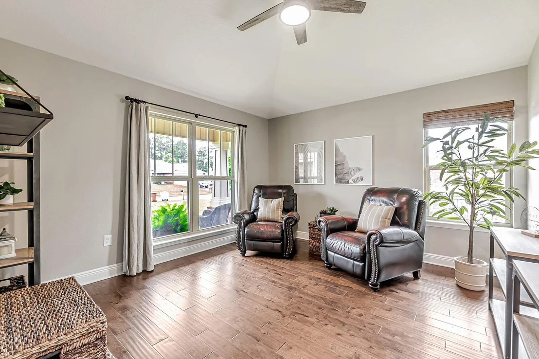 Photo of 6562 Longview Street