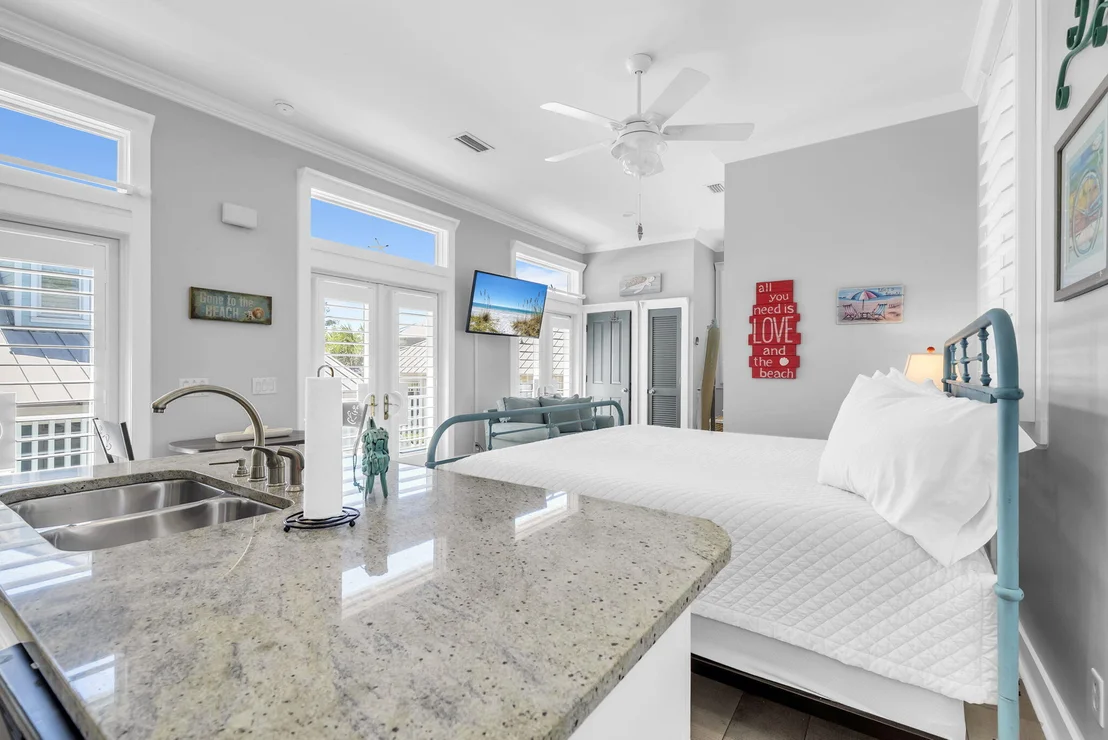 Photo of 100 Parkshore Drive