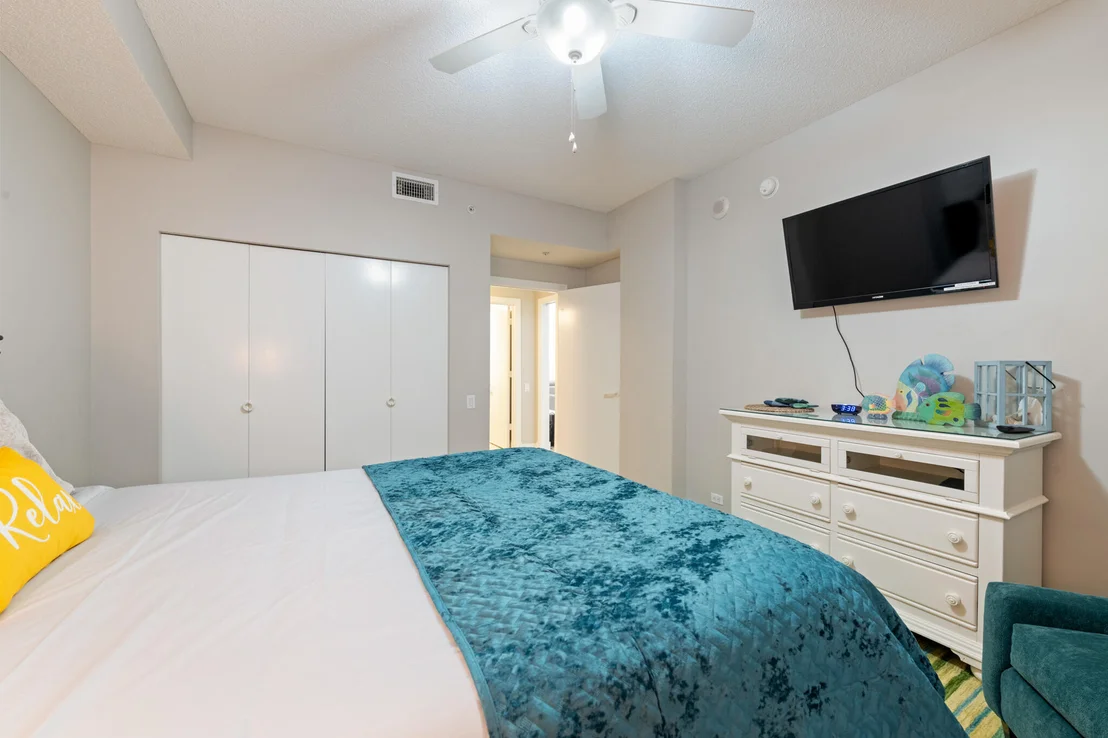 Photo of Unit PH2E at 8501 Gulf Boulevard