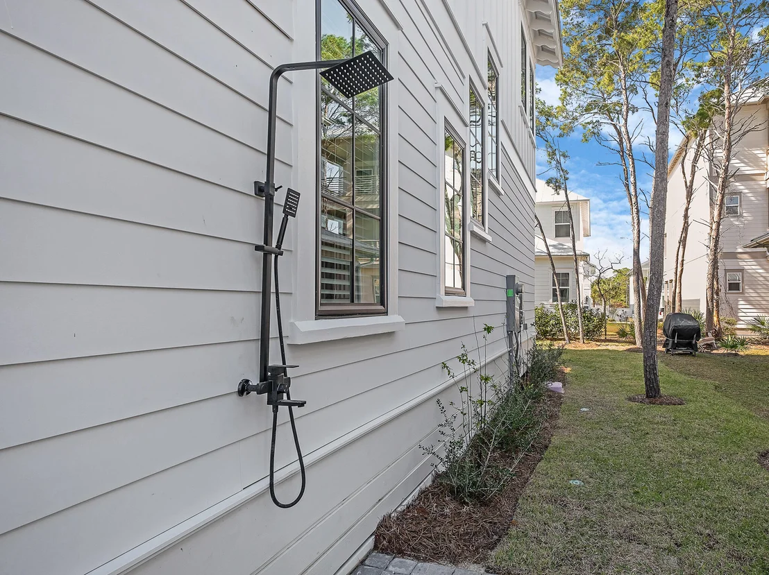 Photo of 107 Grande Pointe Drive
