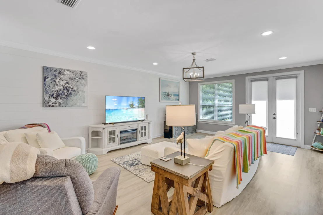 Photo of 2046 Crystal Lake Drive
