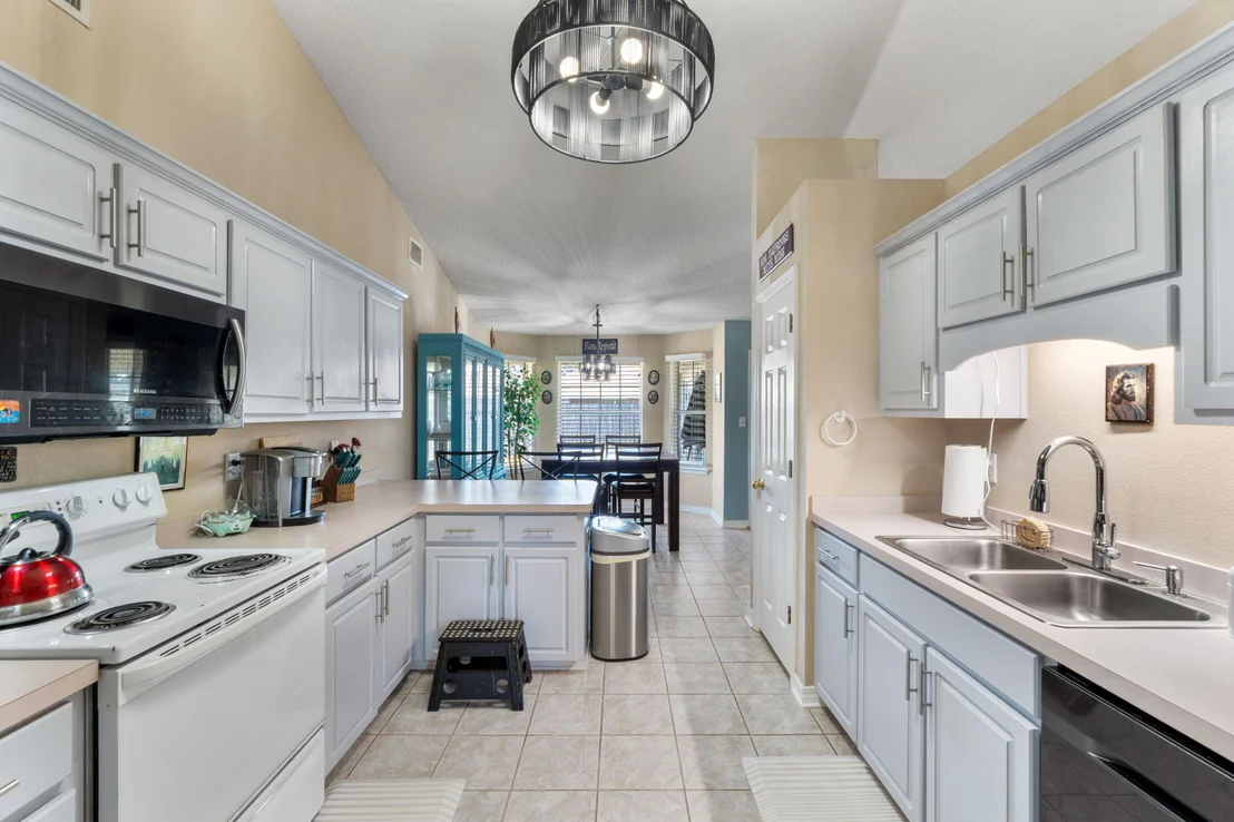 Photo of 9562 Dynasty Lane