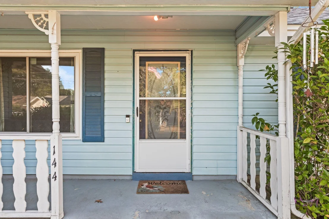 Photo of 144 Oak Terrace Drive