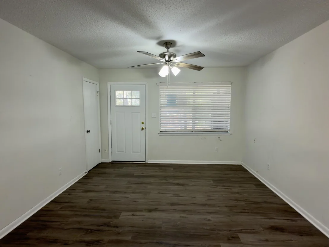 Photo of 503 Tall Pines Street