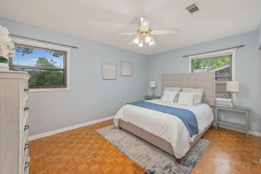 Photo of 1005 Julia Avenue