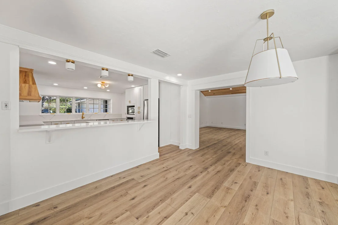 Photo of 497 Walton Way