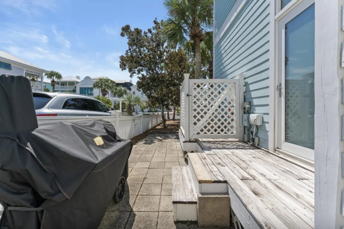 Photo of 323 Beachside Drive
