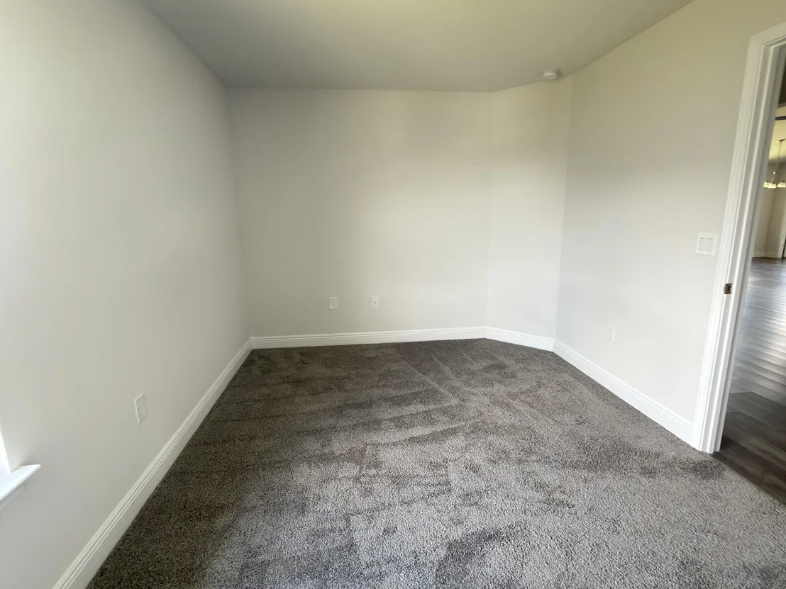 Photo of 2112 Queen Street