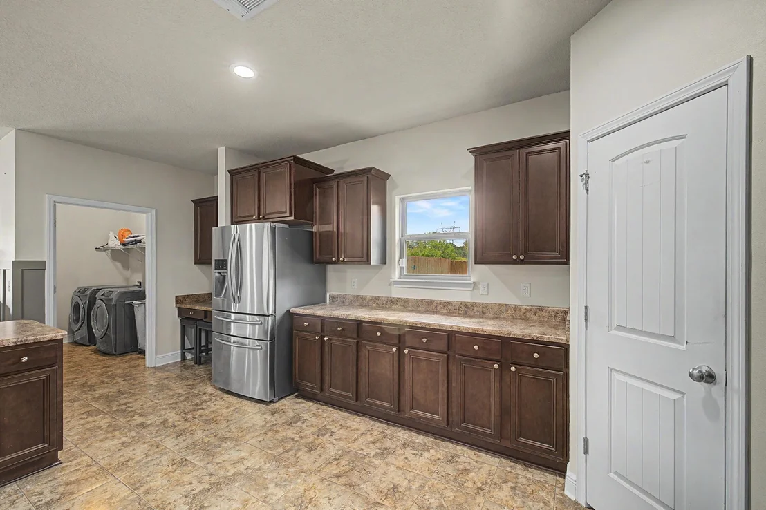 Photo of 9177 Iron Gate Boulevard