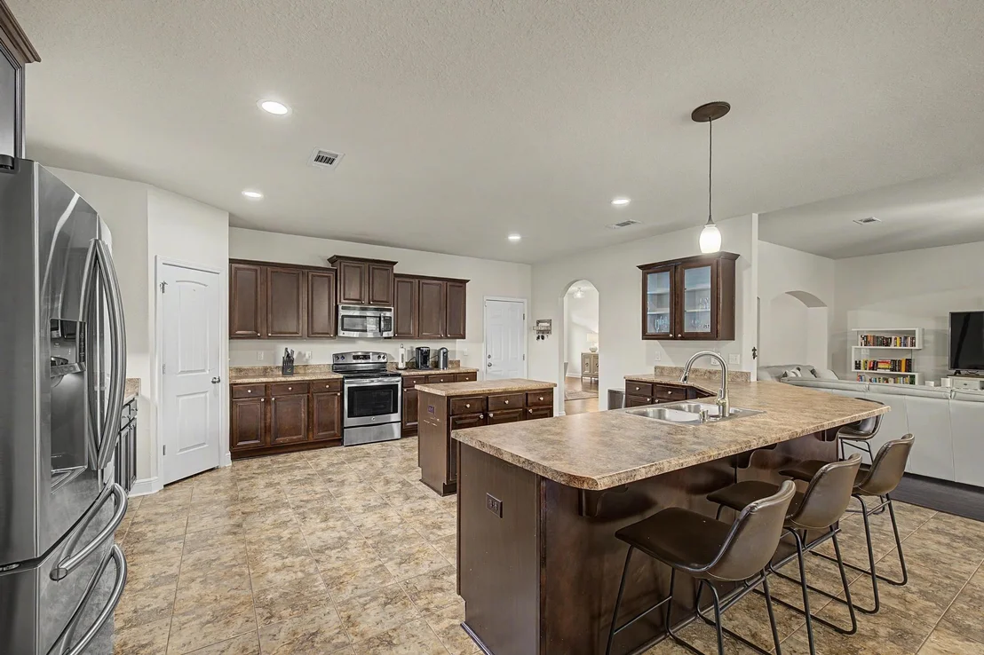 Photo of 9177 Iron Gate Boulevard