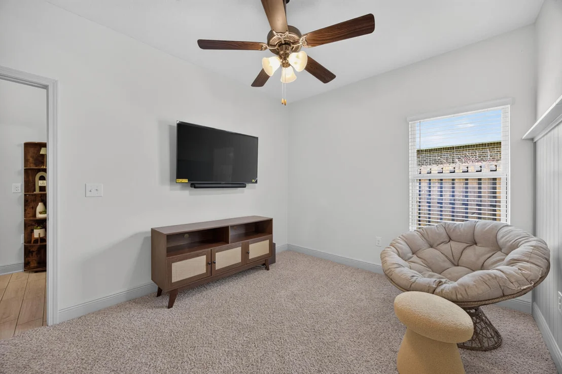 Photo of 246 Lottie Loop