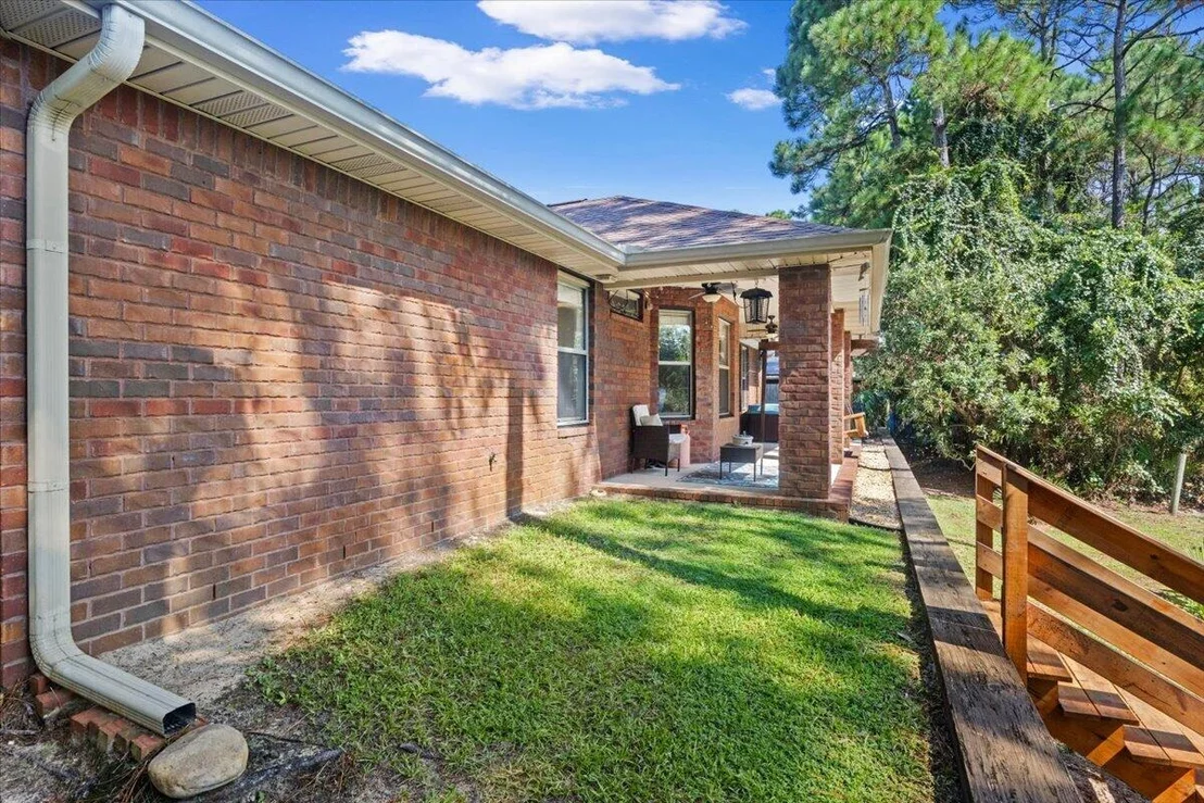 Photo of 2296 Valley Road