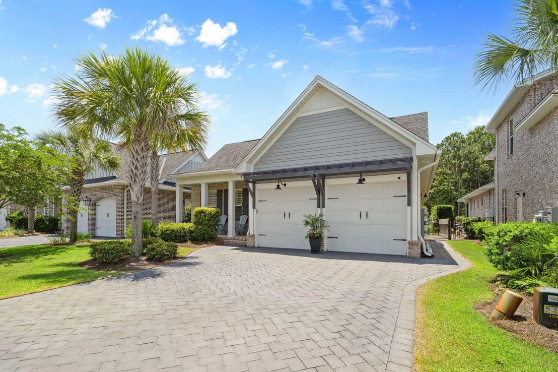 Photo of 327 Cobalt Lane