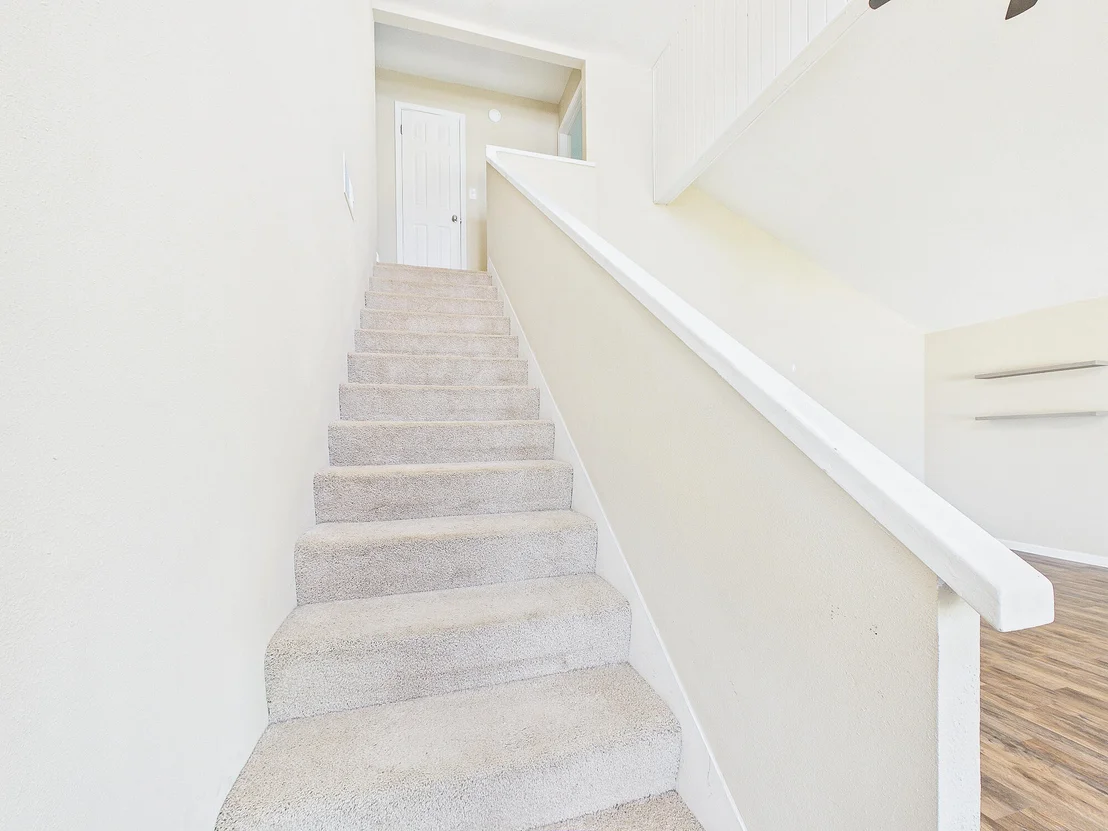 Photo of 3284 Fairview Avenue
