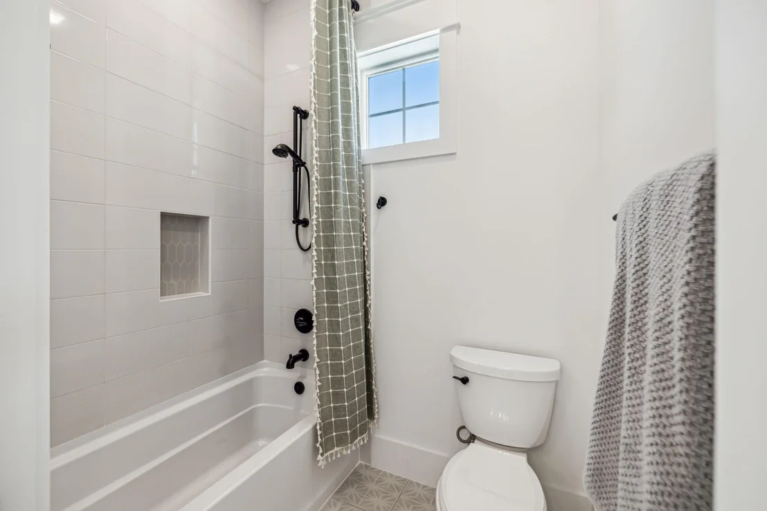 Photo of 33 Grayton Boulevard