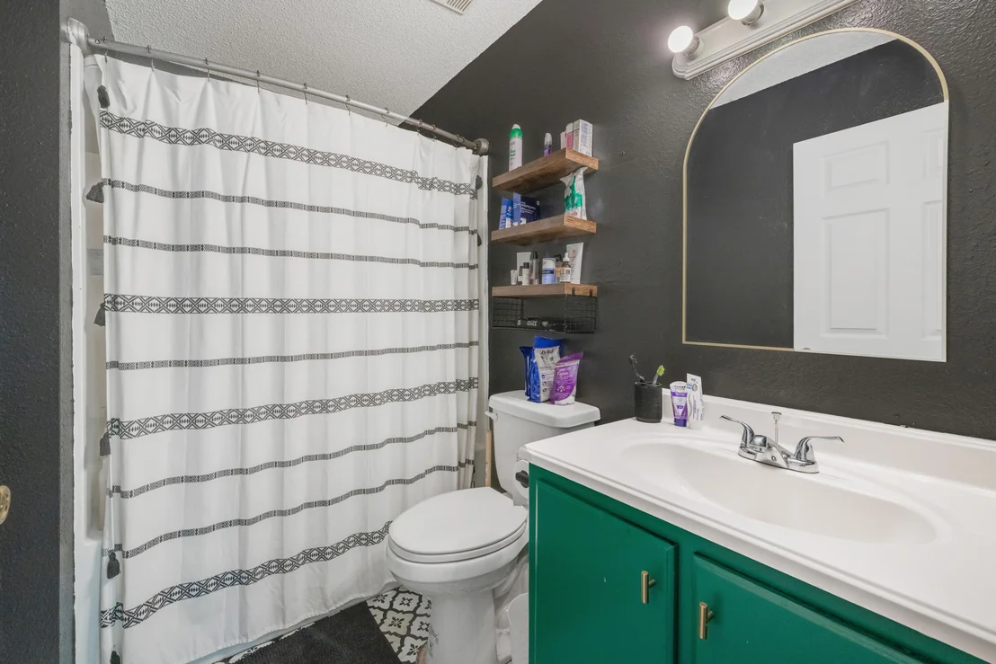Photo of 5246 Sewell Road