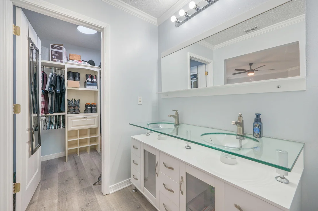 Photo of 5249 Kervin Road