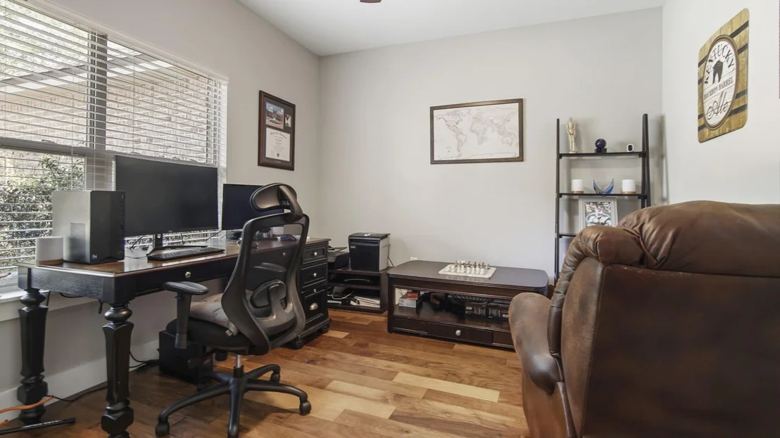 Photo of 2806 Dunlop Lane
