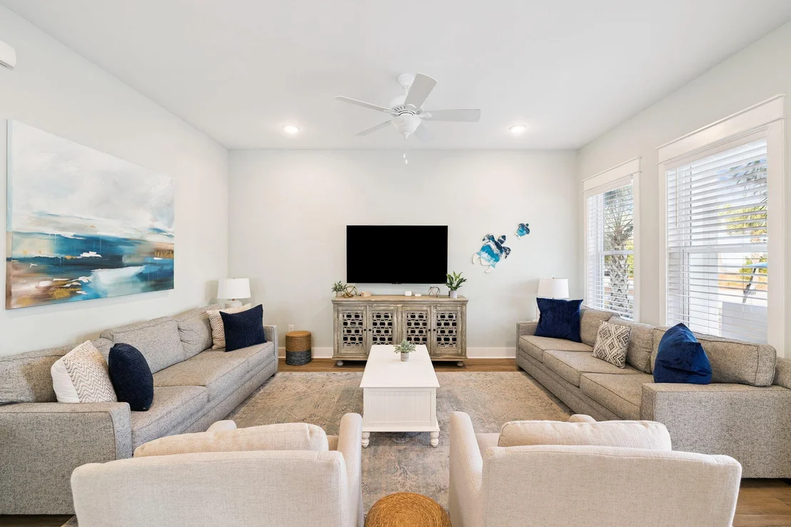 Photo of 345 Dolphin Drive